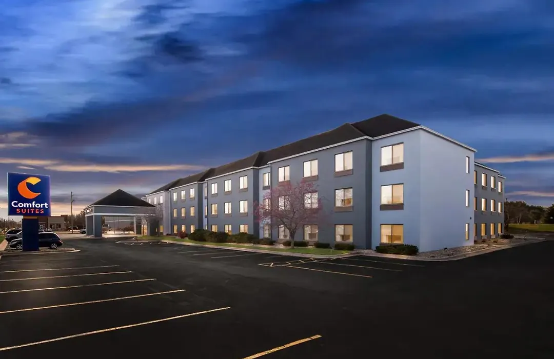 Comfort Suites Stevens Point-1